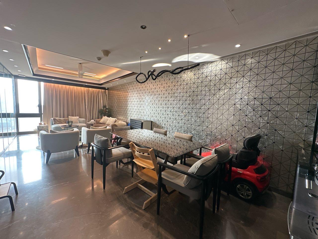 3 BHK + Pooja Room Apartment For Sale in Lodha Trump Tower