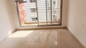 Room in 2.5 BHK Apartment at Elanja Apartment, Santacruz East – for Sale