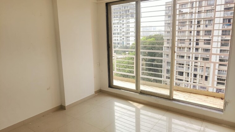 Room, elanja-apartment 2.5 Bedroom 800 Sq.Ft. Apartment In Santacruz East Mumbai 9620720