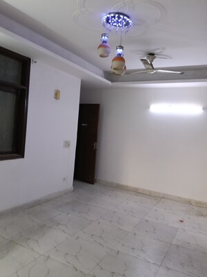 2 BHK Builder Floor For Rent in Indira Vihar