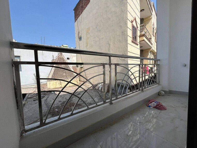 Balcony, saket 2 Bedroom 1000 Sq.Ft. Apartment In Saket Delhi 9620814