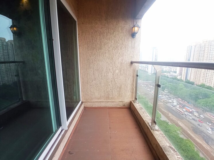 Balcony, rustomjee-athena 3 Bedroom 1300 Sq.Ft. Apartment In Majiwada Thane 9620808