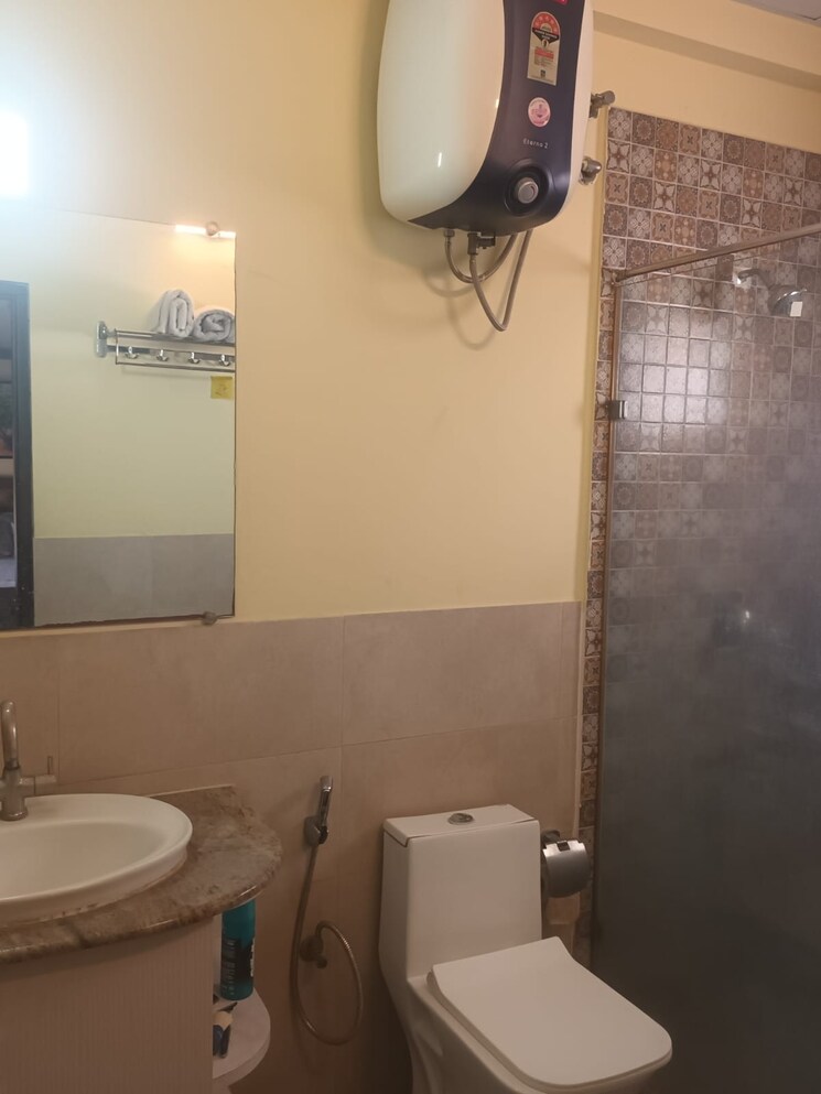 Bathroom, legacy-ariston 4 Bedroom 2400 Sq.Ft. Apartment In Yelahanka Bangalore 9620800