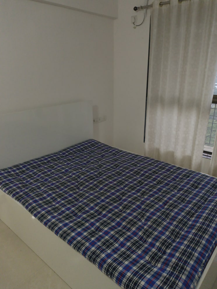 Bedroom, hubtown-greenwoods 3 Bedroom 751 Sq.Ft. Apartment In Vartak Nagar Thane 9620810