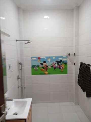 Bathroom in 2.5 BHK Apartment at Jm Orchid, Sector 76 – for Rent