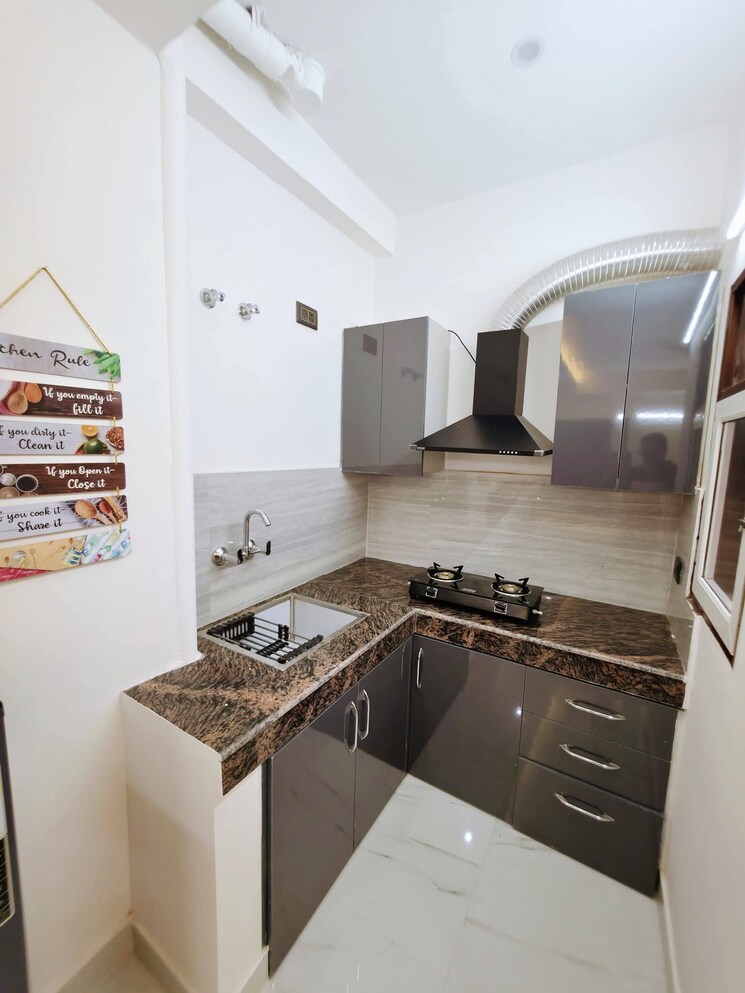 Kitchen, saket 1 RK 300 Sq.Ft. Apartment In Saket Delhi 9620859