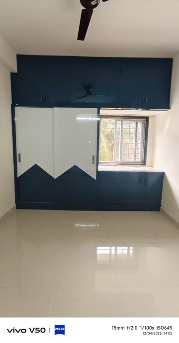 Room in 2 BHK Apartment at Puranapursha Residency, Ameenpur – for Rent