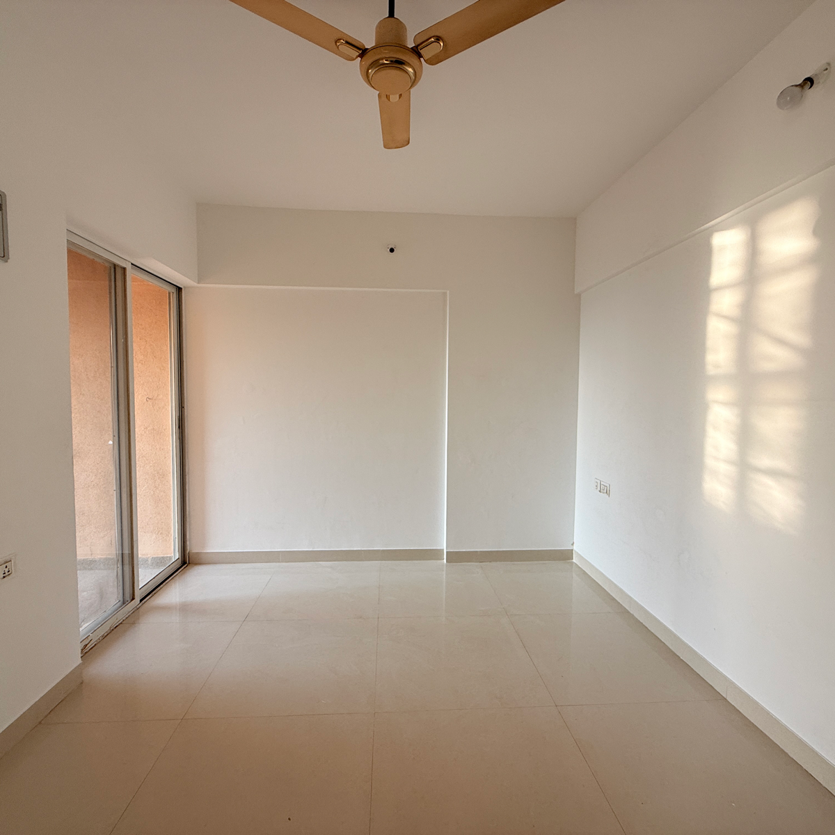 1 BHK Apartment For Rent in Rainbow Blue Roof Sera