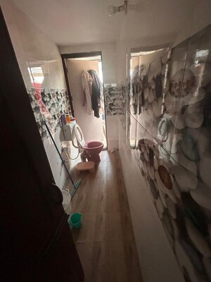 Attached Bathroom in 1 BHK Independent House at Sector 22 – for Rent