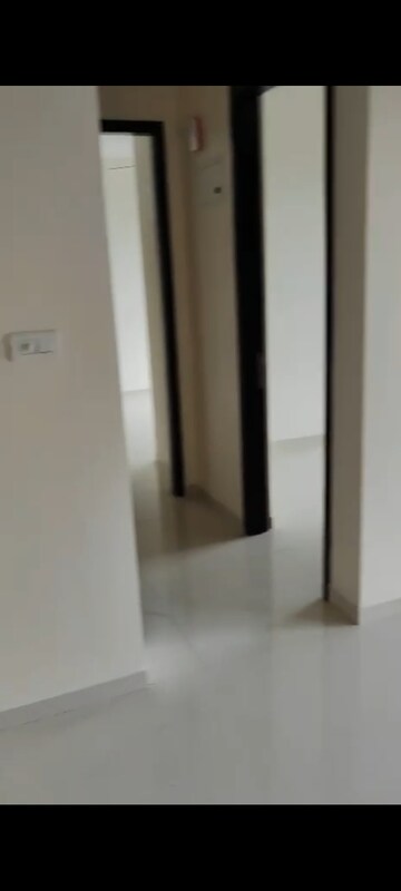  2 BHK Apartment at Sheth Zuri, Laxmi Nagar – for Rent