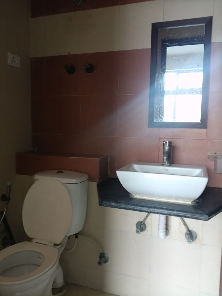 Attached Bathroom, mahagun-mywoods 3 Bedroom 1370 Sq.Ft. Apartment In Sector 16c Greater Noida Greater Noida 9621016