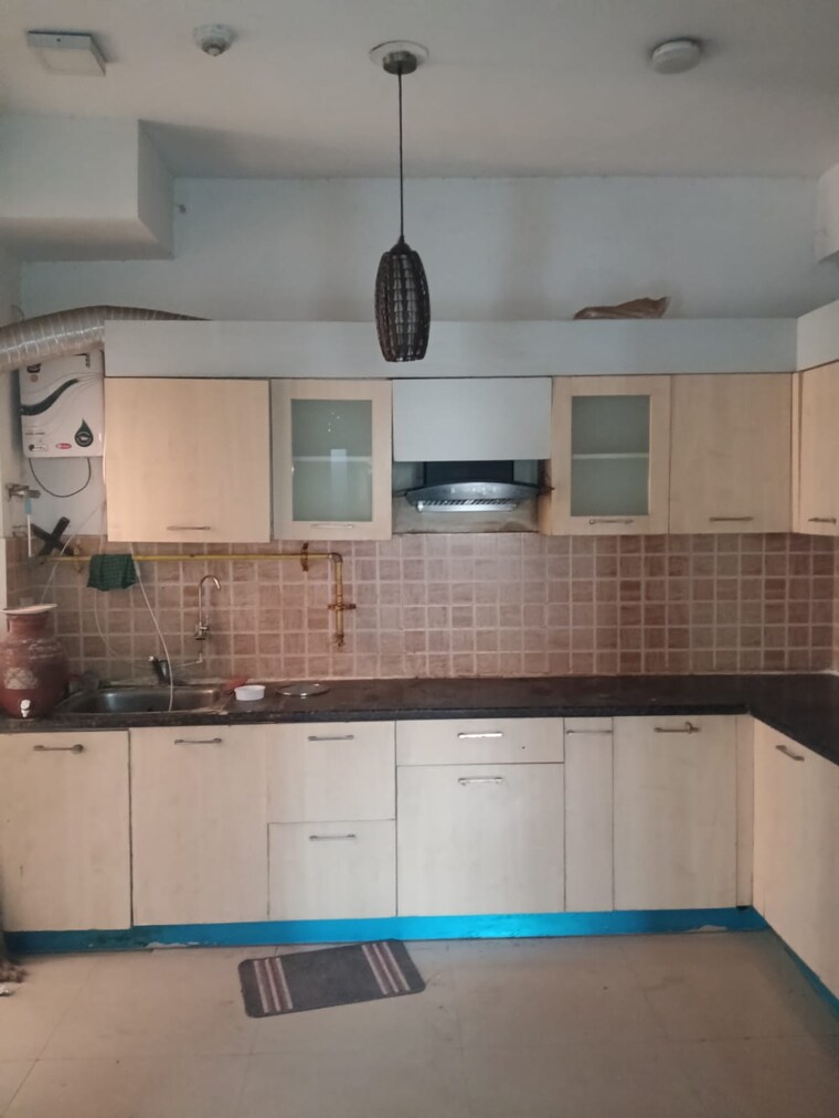 Kitchen, mahagun-mywoods 3 Bedroom 1370 Sq.Ft. Apartment In Sector 16c Greater Noida Greater Noida 9621016