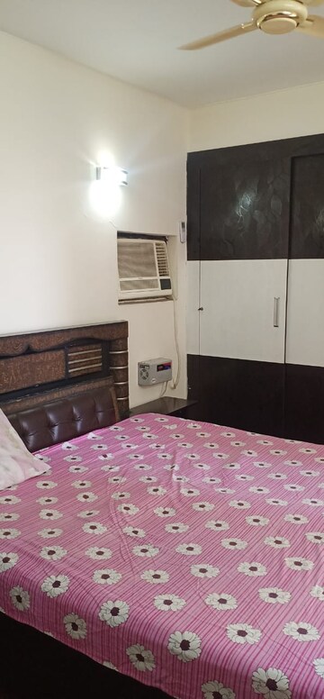 Bedroom in 2 BHK Apartment at Express Zenith, Sector 77 – for Rent