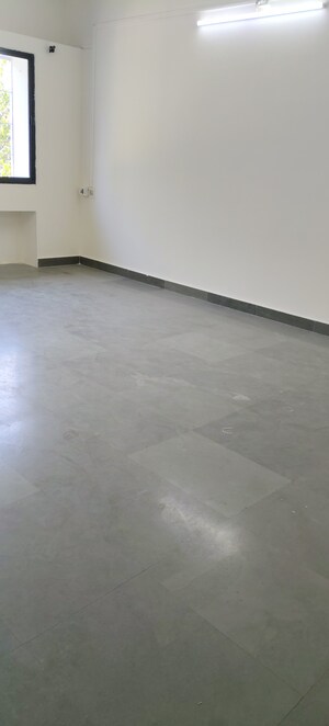 Room in 3 BHK Apartment at Manisha Apartment Law College Road, Law College Road – for Rent