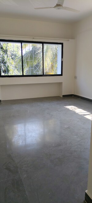 Room in 3 BHK Apartment at Manisha Apartment Law College Road, Law College Road – for Rent