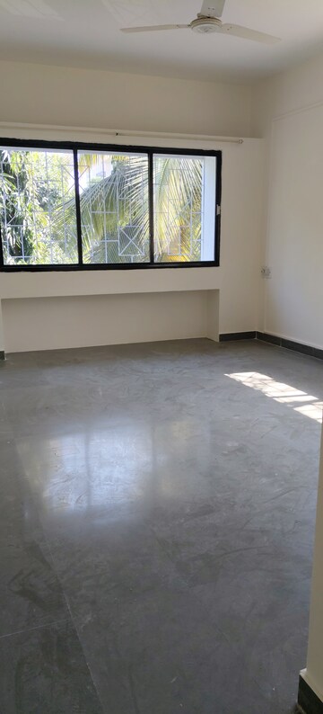 Room in 3 BHK Apartment at Manisha Apartment Law College Road, Law College Road – for Rent