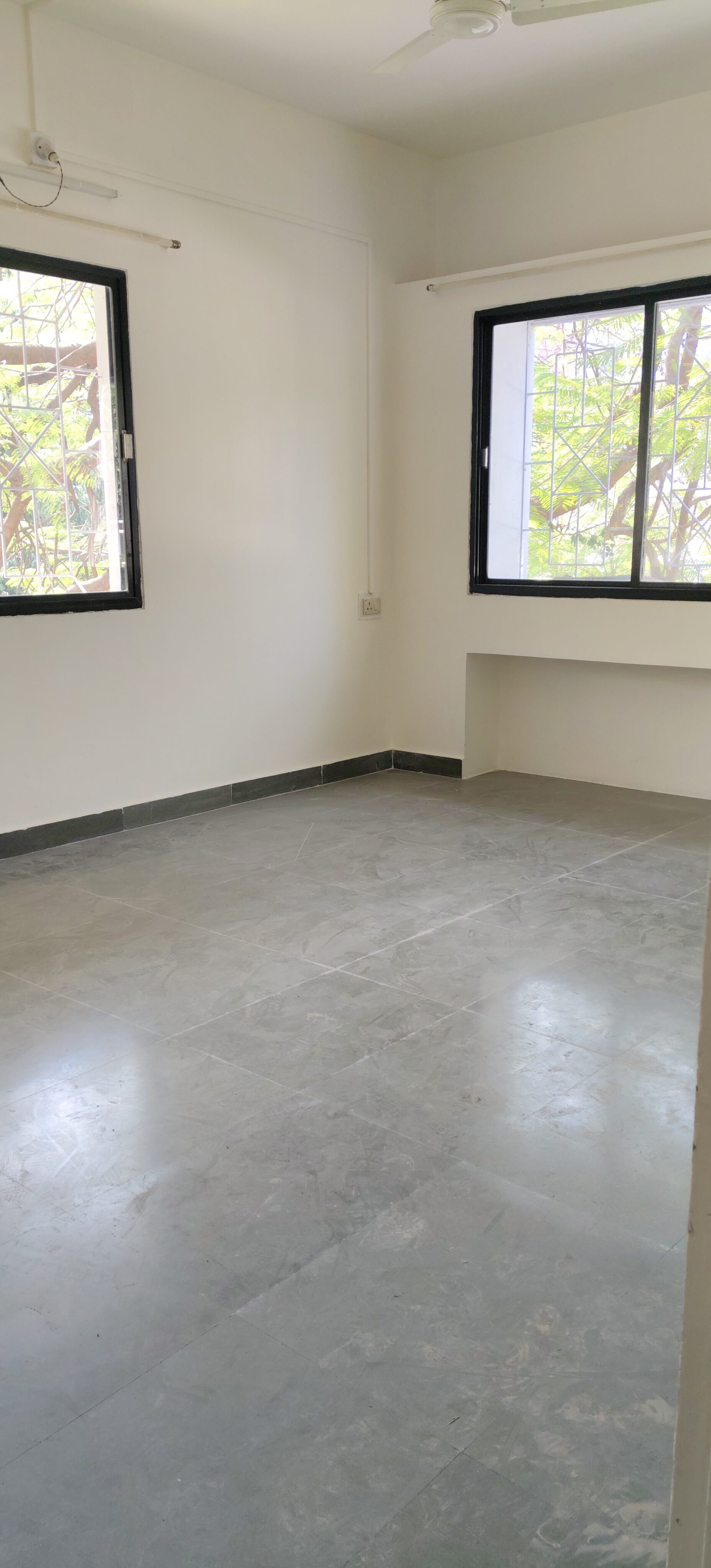 3 BHK Apartment For Rent in Manisha Apartment Law College Road