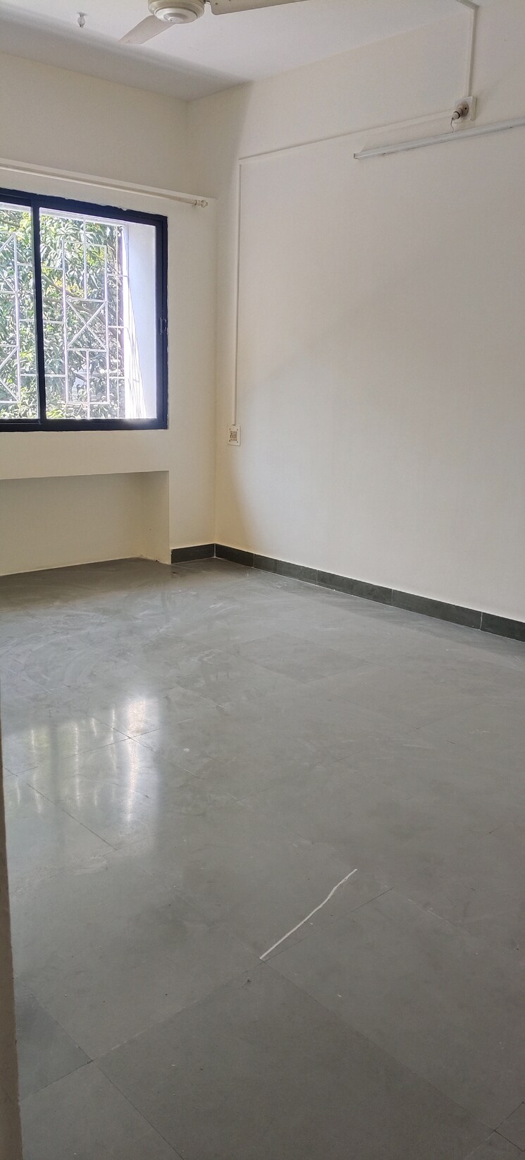 Room, manisha-apartment-law-college-road 3 Bedroom 1800 Sq.Ft. Apartment In Law College Road Pune 9621308