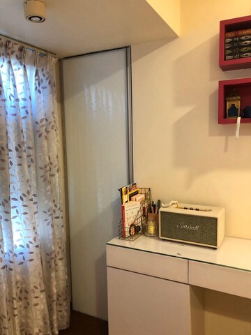 Furnished Amenities in 3 BHK Apartment at Worli – for Sale