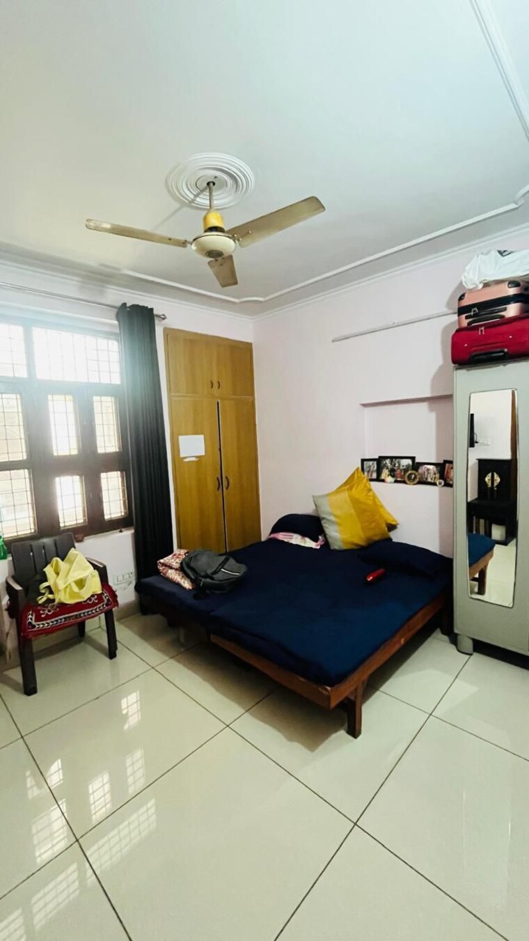 Bedroom, sector 21 2 Bedroom 1000 Sq.Ft. Independent House In Sector 21 Gurgaon 9621284