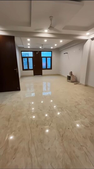 3 BHK Builder Floor For Rent in Saket