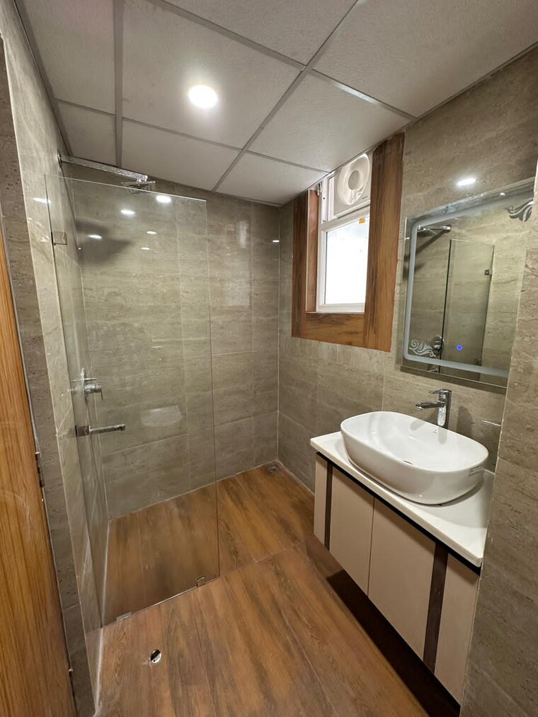 Bathroom, supertech-orb 3.5 Bedroom 2526 Sq.Ft. Apartment In Sector 74 Noida 9621361