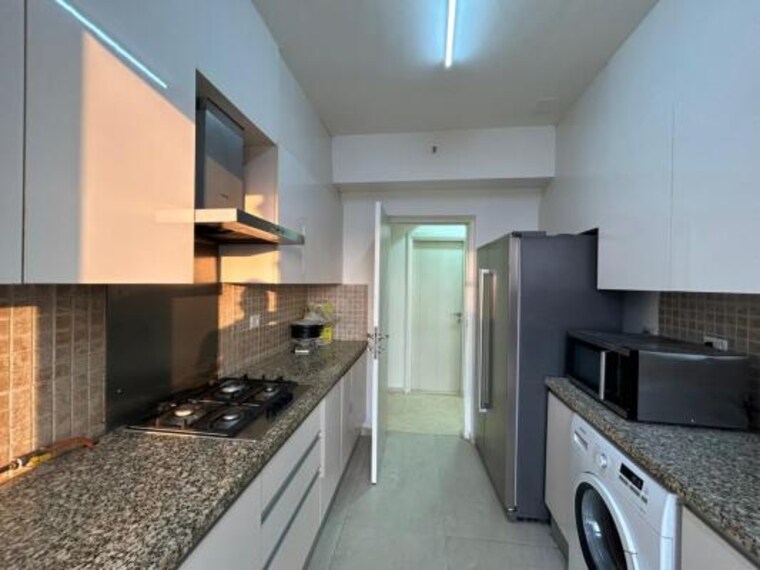 Kitchen, dlf-new-town-heights-ii 3.5 Bedroom 1930 Sq.Ft. Apartment In Sector 86 Gurgaon 9621393