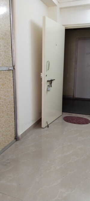 Room in 1 BHK Apartment at Piramal Mahada, Lower Parel – for Rent