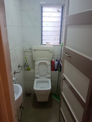 Bathroom in 1 BHK Apartment at Bandra West – for Rent