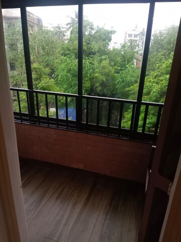 Balcony in 1 BHK Apartment at Bandra West – for Rent