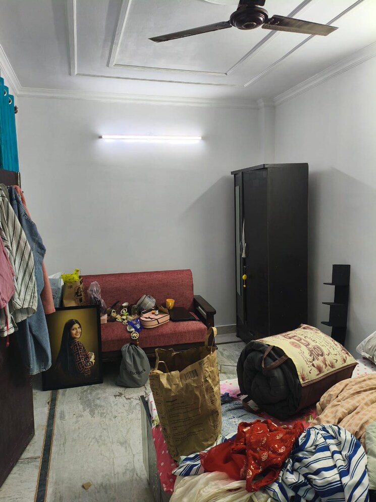 Living Room, rwa-apartments-sector-19 1 RK 450 Sq.Ft. Apartment In Sector 19 Noida 9621544