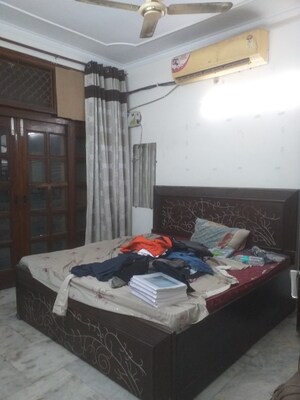 Bedroom in 3 BHK Builder Floor at New Rajinder Nagar – for Rent