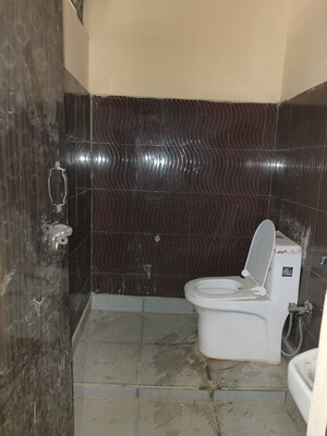 Bathroom in 2 BHK Builder Floor at Uttam Nagar – for Rent