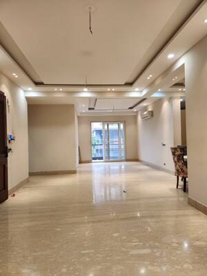 Building Lobby in 4 BHK Builder Floor at Palam Vihar Residents Association, Palam Vihar – for Rent