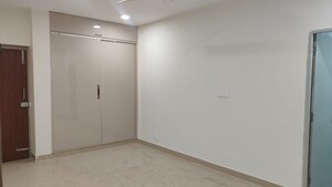 Room in 4 BHK Apartment at Sector 19b Dwarka – for Rent