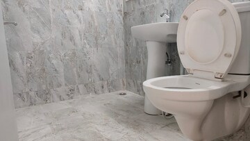 Attached Bathroom in 4 BHK Apartment at Sector 19b Dwarka – for Rent