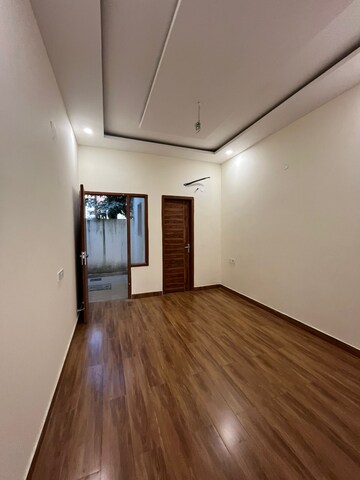 1 BHK Apartment For Rent in Vip Road