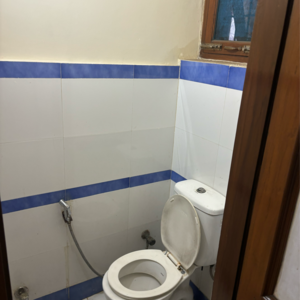 Bathroom in 1 BHK Apartment at RWA Metro Apartments, Sector 52 – for Sale