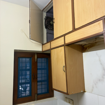 Kitchen in 1 BHK Apartment at RWA Metro Apartments, Sector 52 – for Sale