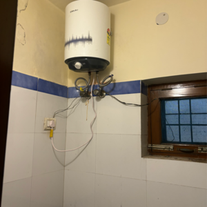 Furnished Amenities in 1 BHK Apartment at RWA Metro Apartments, Sector 52 – for Sale