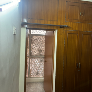 Furnished Amenities in 1 BHK Apartment at RWA Metro Apartments, Sector 52 – for Sale