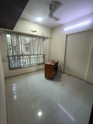 Room in 2 BHK Apartment at Kabra Aurum, Goregaon West – for Rent