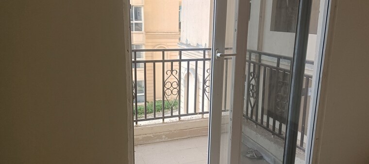 Balcony, signature-global-prime 2 Bedroom 834 Sq.Ft. Apartment In Sector 63a Gurgaon 9621677