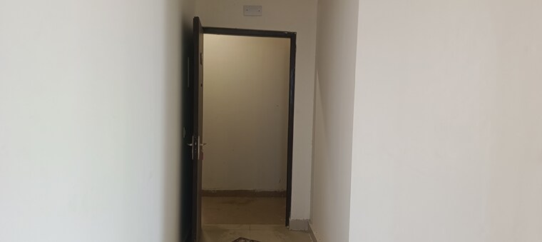 Room, signature-global-prime 2 Bedroom 834 Sq.Ft. Apartment In Sector 63a Gurgaon 9621677