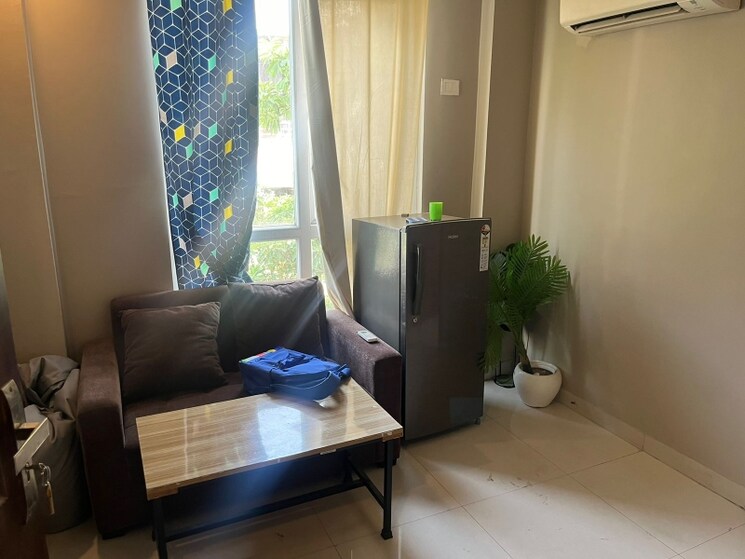 Living Room, sector 44 1.5 Bedroom 440 Sq.Ft. Builder Floor In Sector 44 Gurgaon 9621724