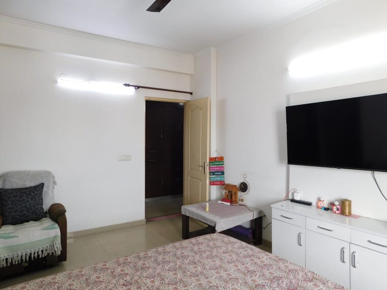 Bedroom, prateek-grand-city 2.5 Bedroom 1155 Sq.Ft. Apartment In Siddharth Vihar Ghaziabad 9621745