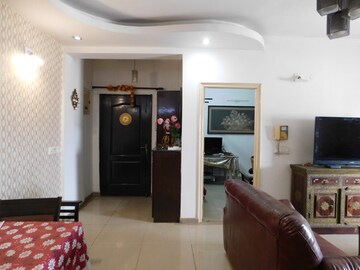 Bedroom in 2.5 BHK Apartment at Prateek Grand City, Siddharth Vihar – for Rent