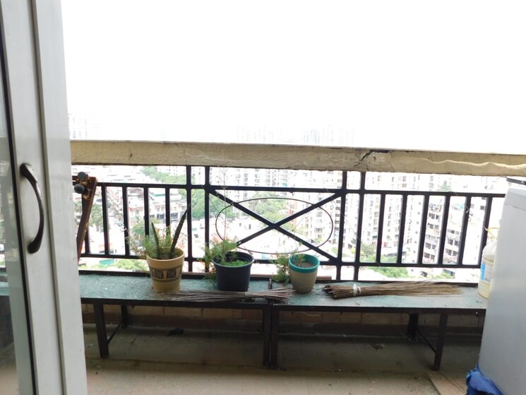 Balcony, prateek-grand-city 2.5 Bedroom 1155 Sq.Ft. Apartment In Siddharth Vihar Ghaziabad 9621745