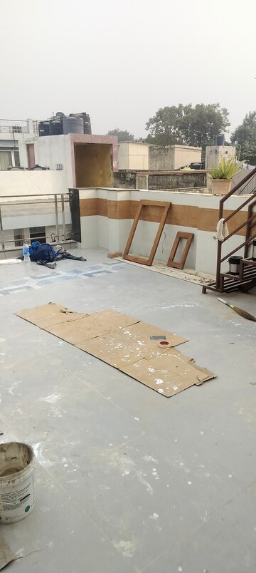 Terrace in 2 BHK Apartment at Janakpuri – for Rent