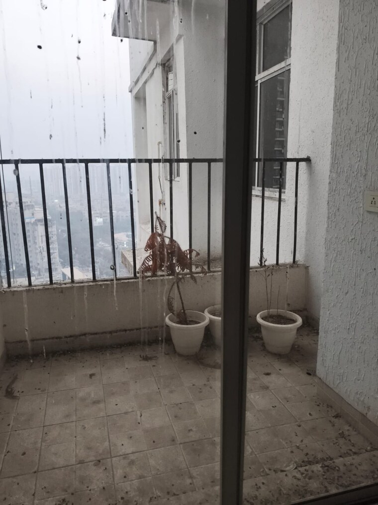 Balcony, gaurs-siddhartham 2 Bedroom 1055 Sq.Ft. Apartment In Siddharth Vihar Ghaziabad 9621851